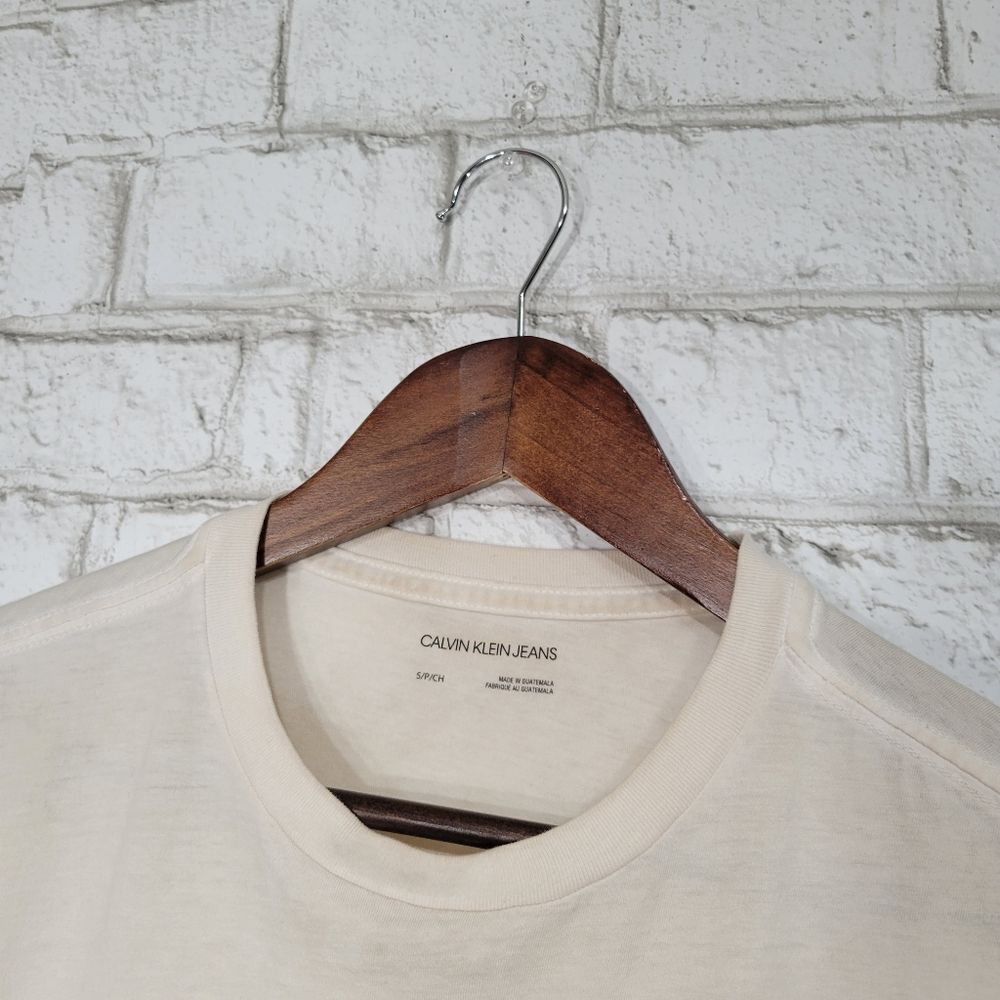 Calvin Klein Jeans vintage tee - Picture 7 of 13